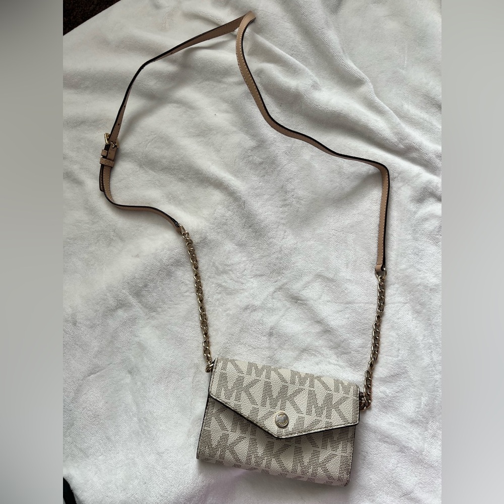 Michael Kors wallet/crossbody bag